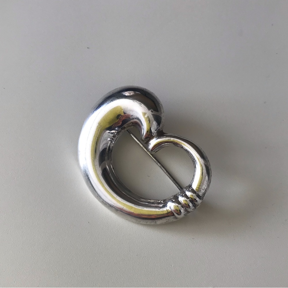 VINTAGE | .925 sterling silver brooch